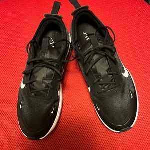 Nike Air NEW size 6.5